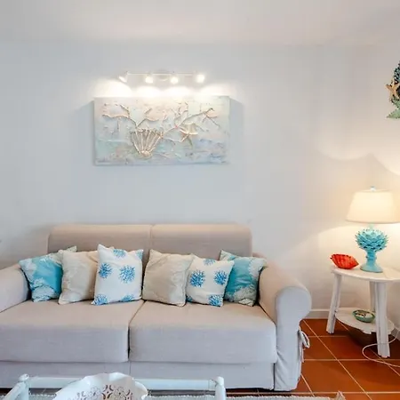 Vista Mare-porto Rotondo, Smeraldine House Design Apartmán *