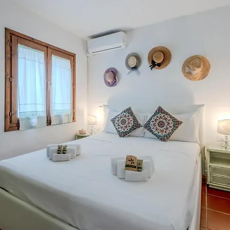 Vista Mare-porto Rotondo, Smeraldine House Design